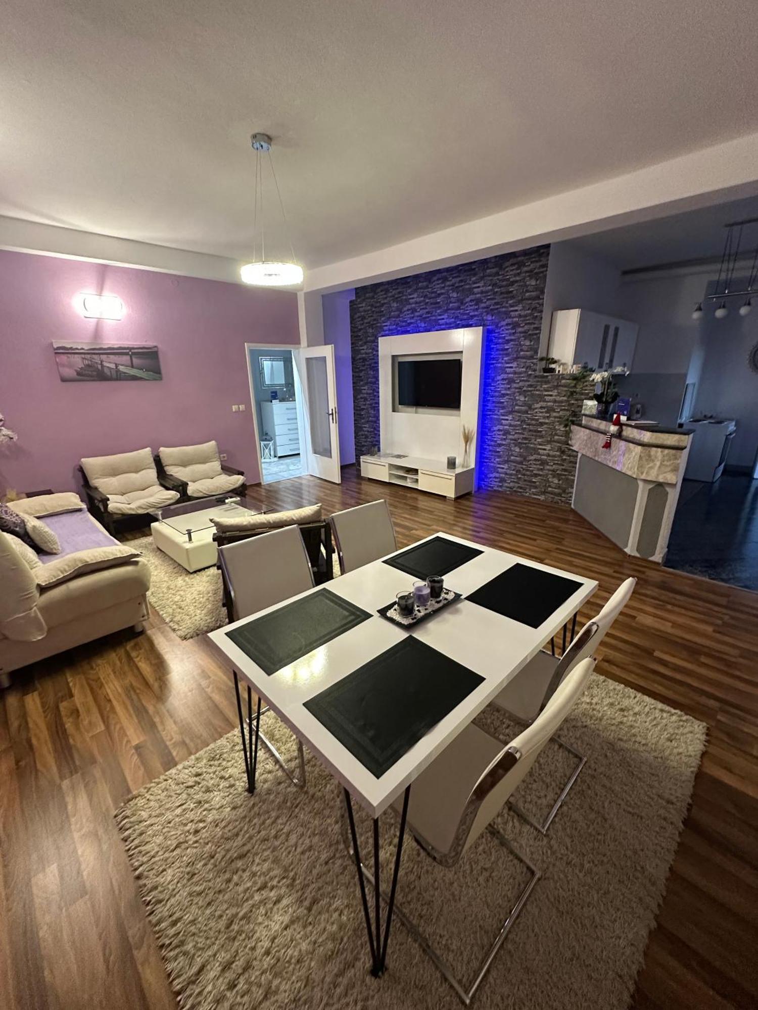 מוסטר Riaho Apartment מראה חיצוני תמונה
